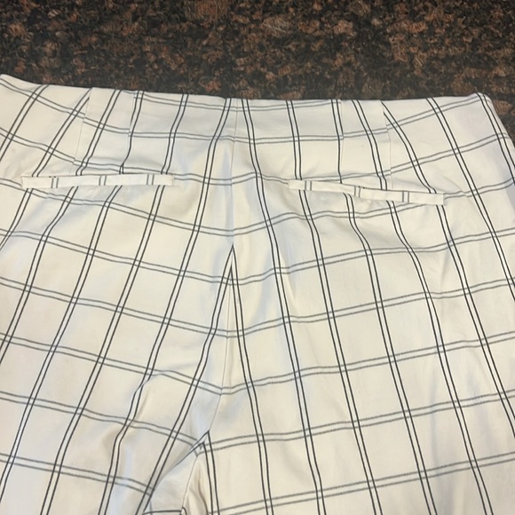 A new day kick leg Capri size 17 - Picture 5 of 5